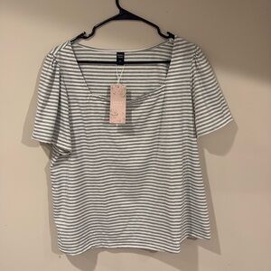Emery Rose 1X Women's top. Brand new with tag.